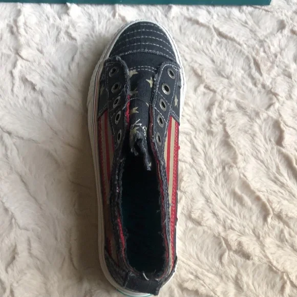 Blowfish Ladies Bettie Navy Star Print Slip on sneakers - Picture 9 of 10